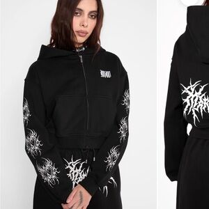 Mary Wyatt cropped hoodie brand new